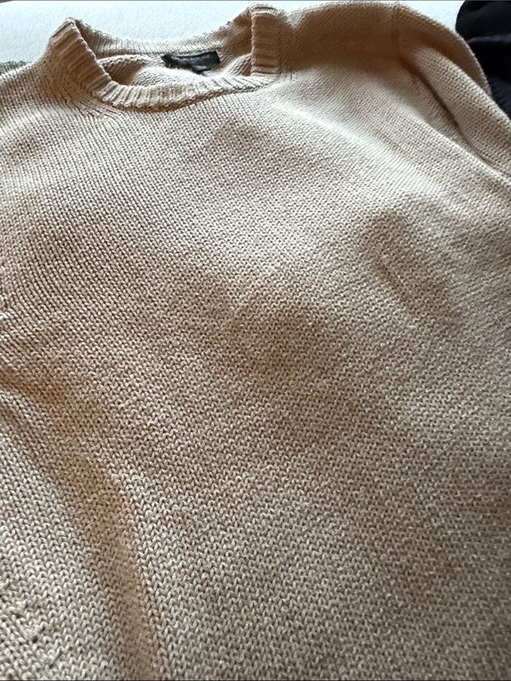 White/Green/Beige/BLK Banana Republic Factory Women's Crewneck Sweaters - Picture 4 of 10